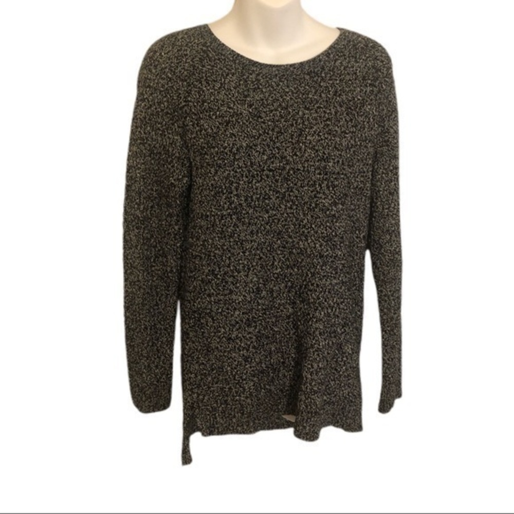 NWOT Crown & Ivy Heather Grey Sweater